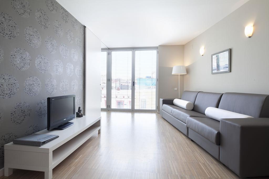 Blue Apartments บาร์เซโลนา ภายนอก รูปภาพ